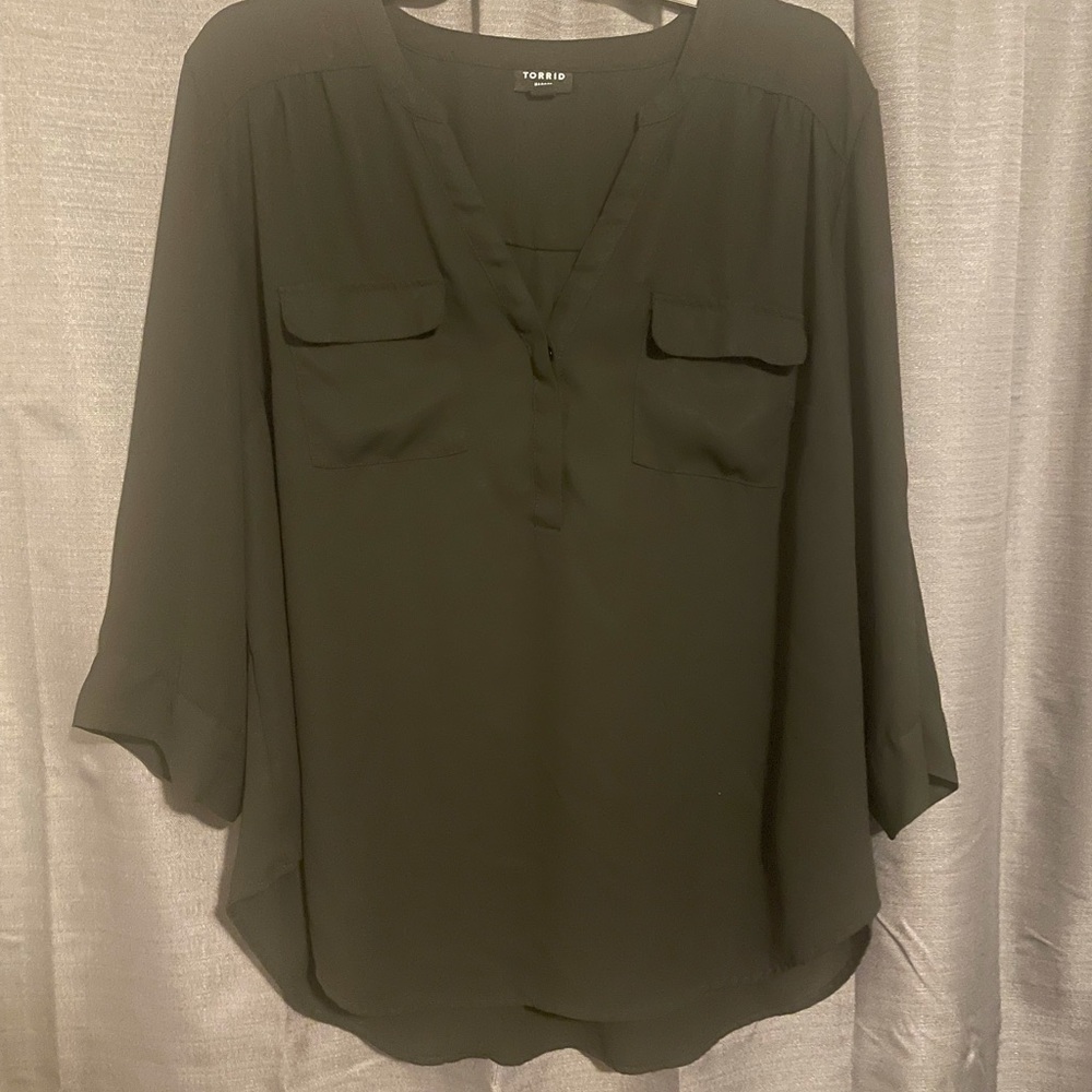 Torrid. Black Pullover Blouse. 3/4 Sleeves. Size 1.